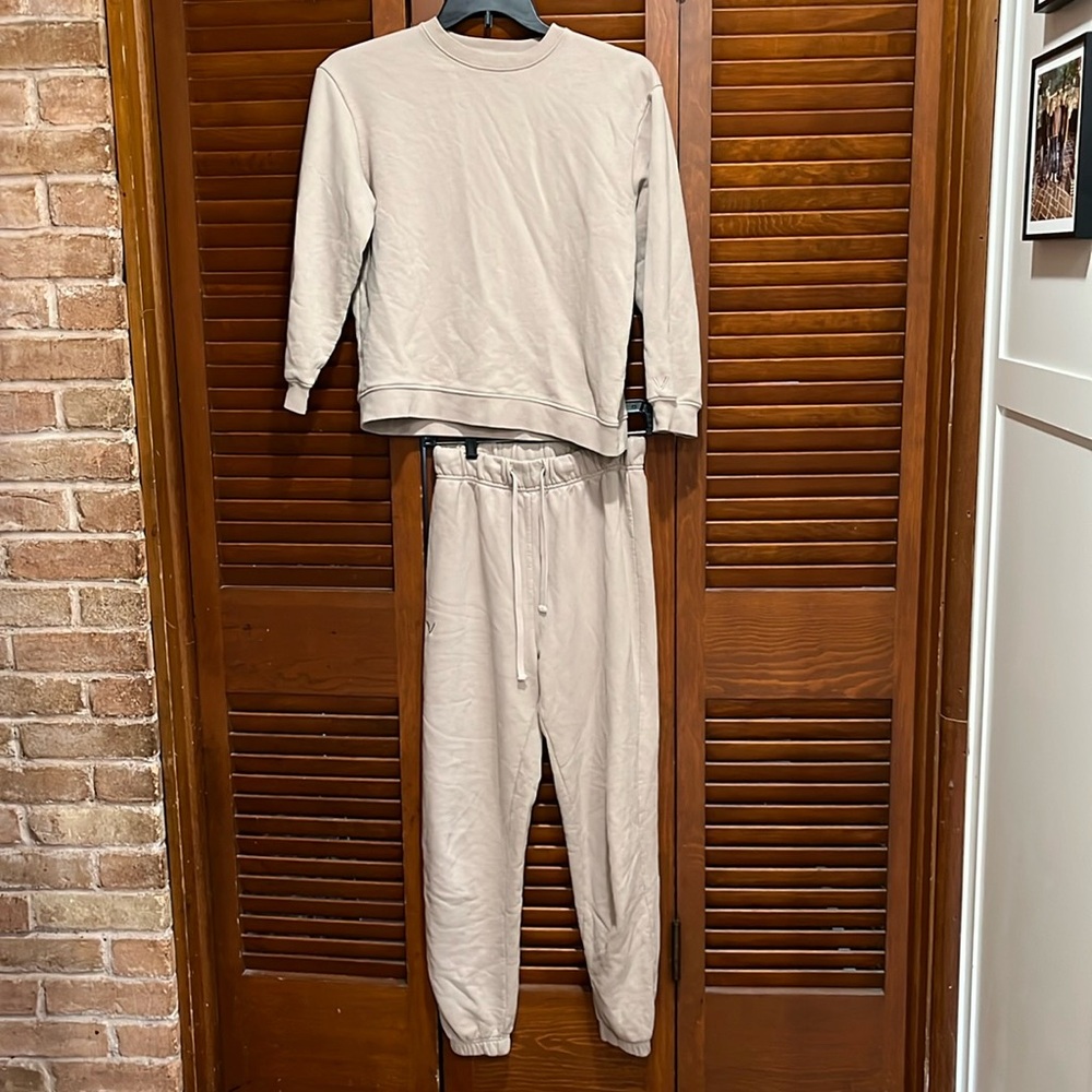 VERIE soft lounge set - tik tok - NWOT